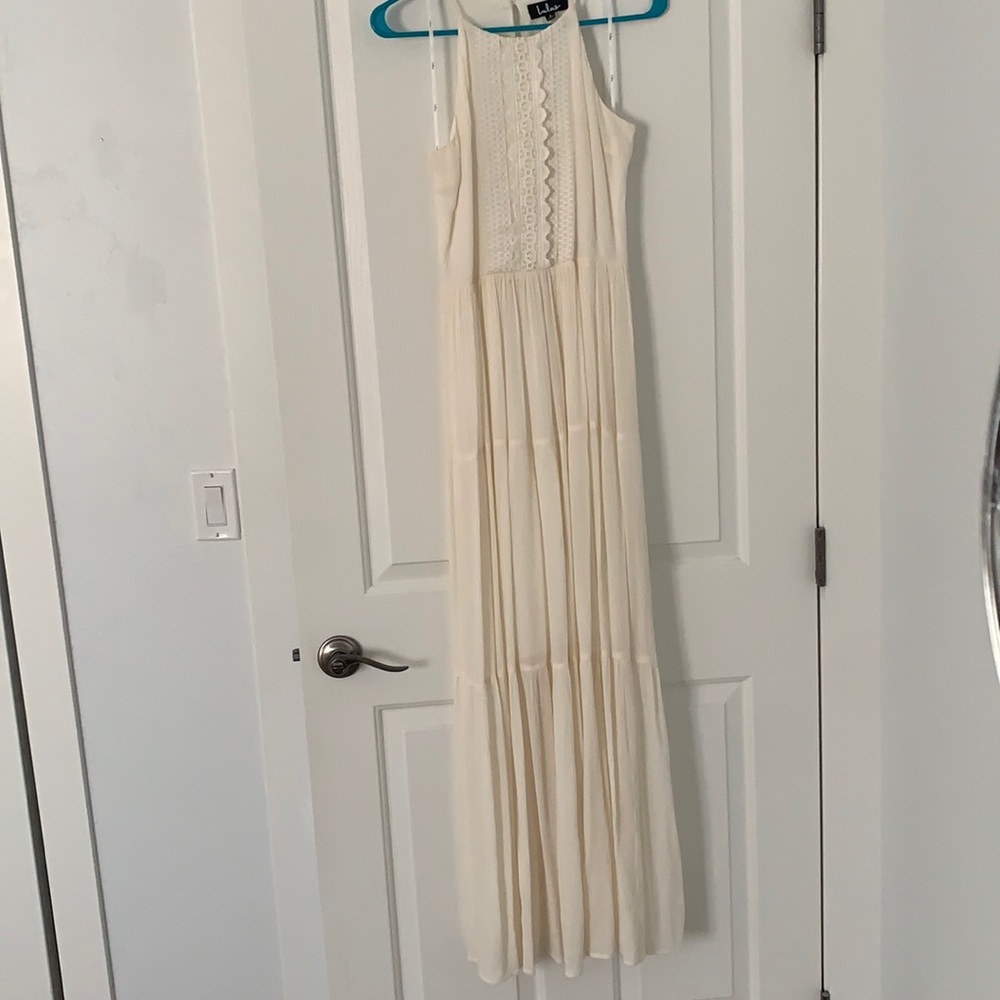 Lulus white tiered maxi dress size small